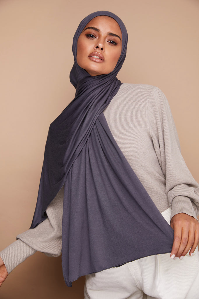 Instant Bamboo Ribbed Jersey Hijab - Grey – Voile Chic - Canada